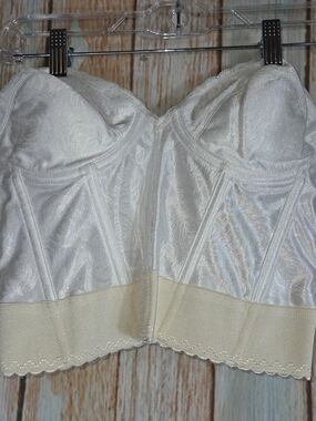 Vintage Valmont Ivory & Beige  Bustier Bra, Corset. Excellent Support. Size 36c